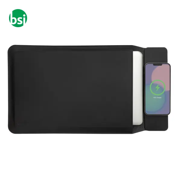 Swiss Peak 15W magnetic charging laptop sleeve -  6