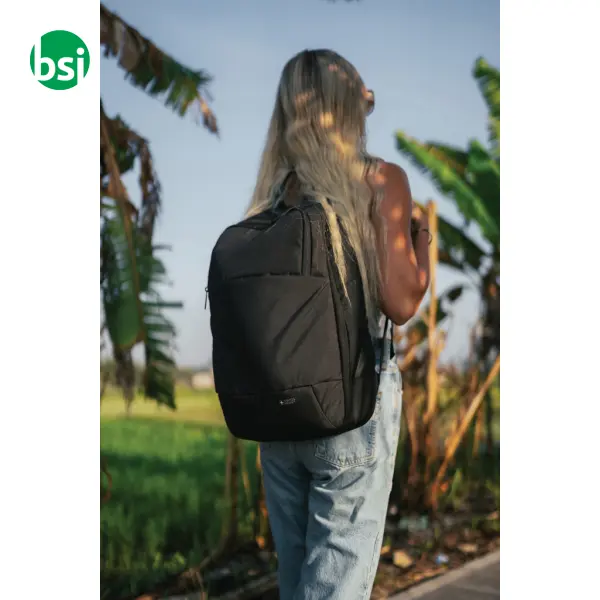 Swiss Peak AWARE modern 15.6'' laptop backpack -  12