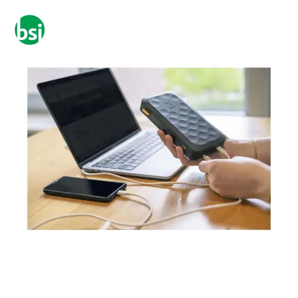 Xtorm FS5451 Fuel Series 45.000 mAh 67W power bank -  13